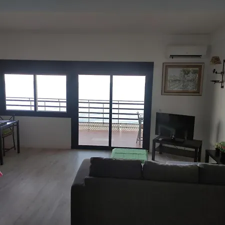 In First Line Apto 8-6 Marbella