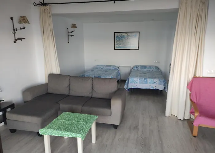 In First Line Apto 8-6 Apartament *