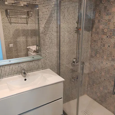 In First Line Apto 8-6 *